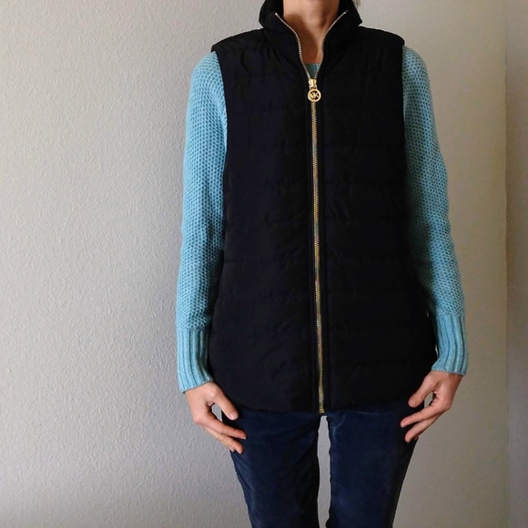 *FINAL SALE* Michael Kors Lightweight Puffer Vest. - Picture 5 of 8